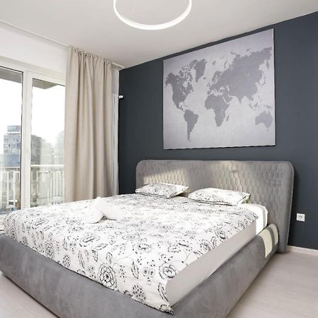 2 Bedroom Apartment With Amazing View In City Center Bucureşti Eksteriør bilde
